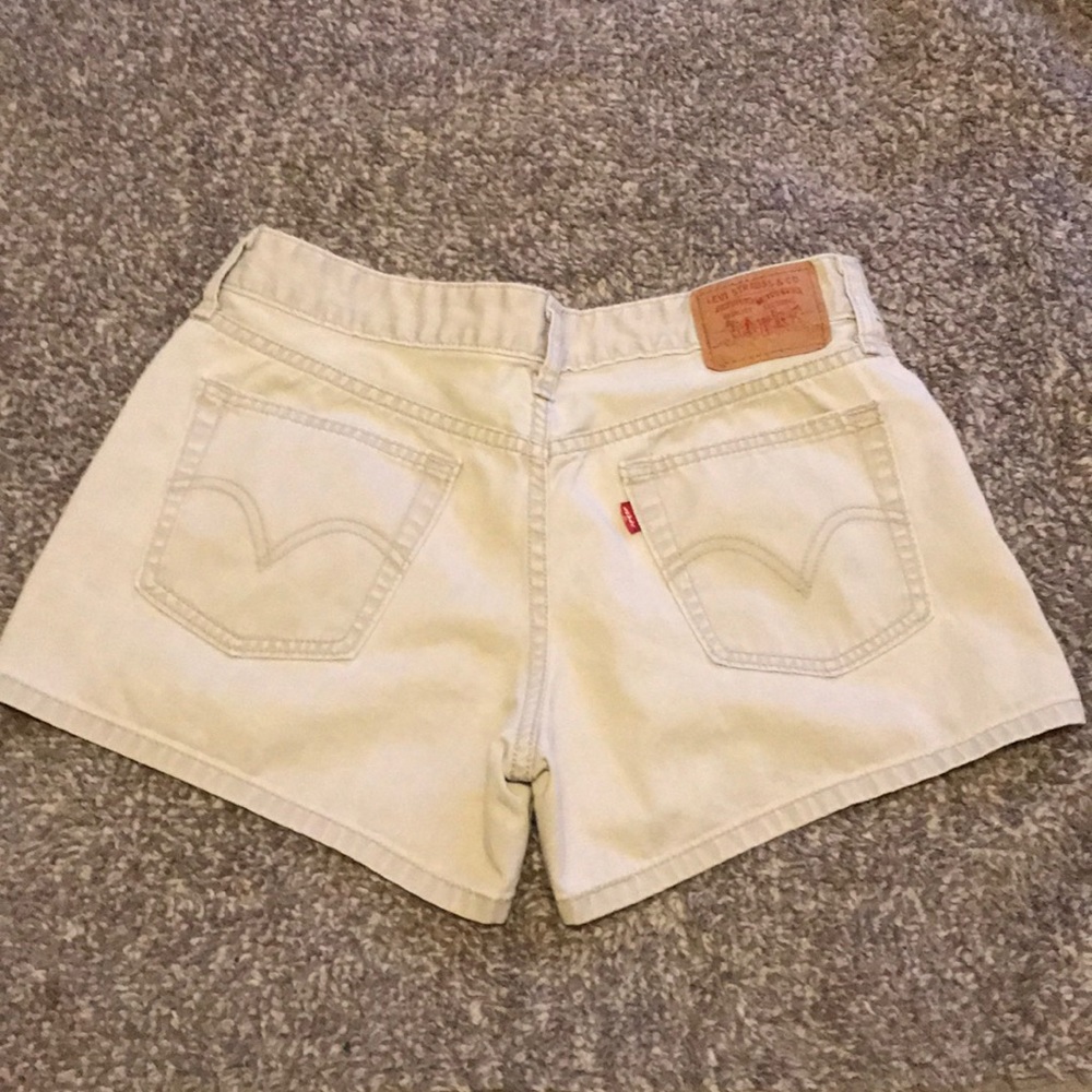 Levi’s Red Tab Shorts - Picture 3 of 5